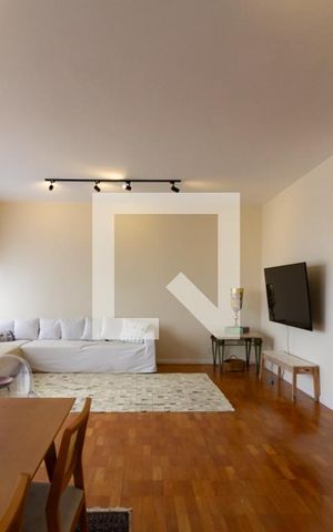 Apartamento à venda com 165m², 4 quartos e 2 vagas Apartamento à venda com 165m², 4 quartos e 2 vagasDetalhe da sala