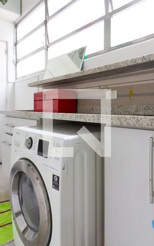 Apartamento à venda com 165m², 4 quartos e 2 vagas Apartamento à venda com 165m², 4 quartos e 2 vagasÁrea de serviço