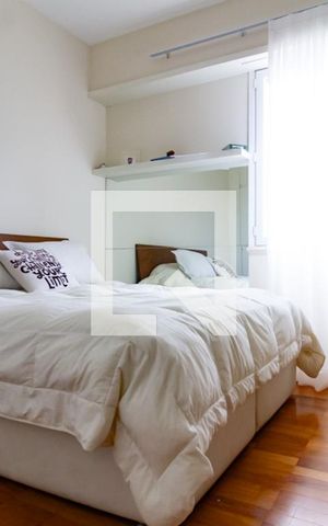 Apartamento à venda com 165m², 4 quartos e 2 vagas Apartamento à venda com 165m², 4 quartos e 2 vagasSuíte
