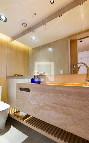 Apartamento à venda com 165m², 4 quartos e 2 vagas Apartamento à venda com 165m², 4 quartos e 2 vagasDetalhe do lavabo