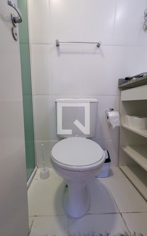 Apartamento para alugar com 72m², 3 quartos e 1 vaga Apartamento para alugar com 72m², 3 quartos e 1 vagaBanheiro da Suíte