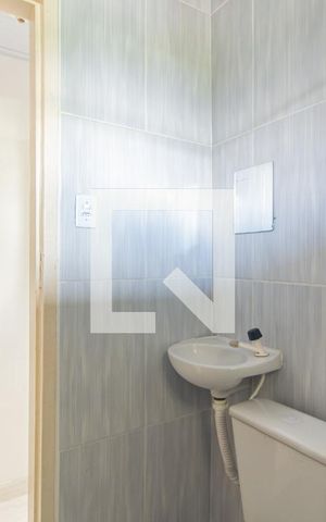 Studio para alugar com 2000m², 1 quarto e sem vaga Studio para alugar com 2000m², 1 quarto e sem vagaDetalhe do Banheiro