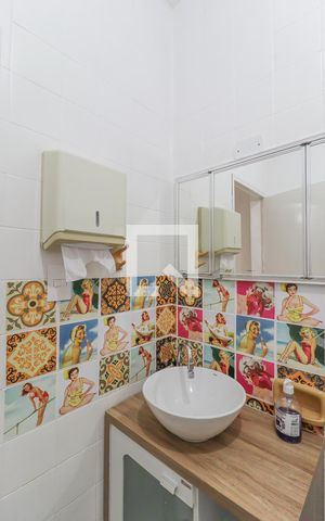 Casa para alugar com 130m², 4 quartos e 4 vagas Casa para alugar com 130m², 4 quartos e 4 vagasBanheiro