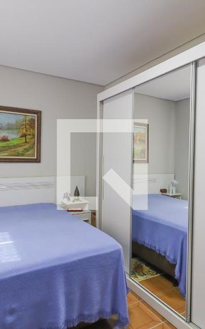 Casa para alugar com 130m², 4 quartos e 4 vagas Casa para alugar com 130m², 4 quartos e 4 vagasQuarto