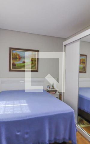 Casa para alugar com 130m², 4 quartos e 4 vagas Casa para alugar com 130m², 4 quartos e 4 vagasQuarto