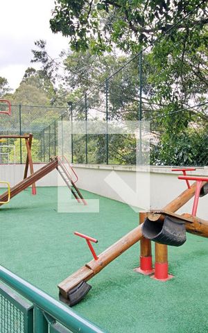 Apartamento à venda com 75m², 3 quartos e 2 vagas Apartamento à venda com 75m², 3 quartos e 2 vagasÁrea comum - Playground