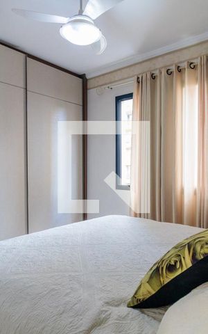 Apartamento à venda com 75m², 3 quartos e 2 vagas Apartamento à venda com 75m², 3 quartos e 2 vagasSuíte