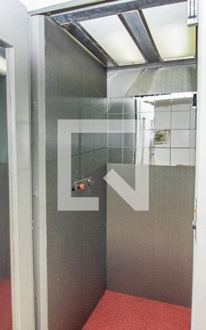 Casa à venda com 345m², 4 quartos e 3 vagas Casa à venda com 345m², 4 quartos e 3 vagasElevador para 180 Kg