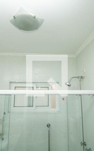 Casa à venda com 345m², 4 quartos e 3 vagas Casa à venda com 345m², 4 quartos e 3 vagasBanheiro 2 - box blindex e chuveiro