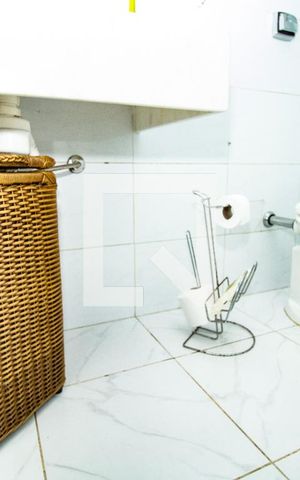 Casa à venda com 345m², 4 quartos e 3 vagas Casa à venda com 345m², 4 quartos e 3 vagasBanheiro 1- Louça sanitária