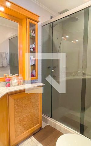 Apartamento à venda com 170m², 3 quartos e 2 vagas Apartamento à venda com 170m², 3 quartos e 2 vagasBanheiro da Suíte 2