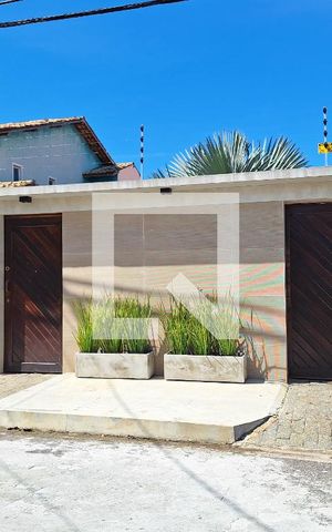 Casa à venda com 360m², 3 quartos e 6 vagas Casa à venda com 360m², 3 quartos e 6 vagasFachada