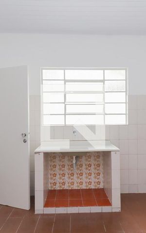 Studio para alugar com 48m², 1 quarto e sem vaga Studio para alugar com 48m², 1 quarto e sem vagaCozinha