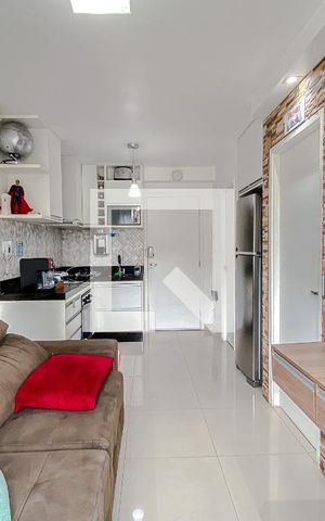 Apartamento à venda com 33m², 1 quarto e sem vagaSala