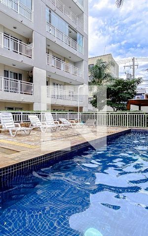 Apartamento à venda com 33m², 1 quarto e sem vagaÁrea comum - Piscina