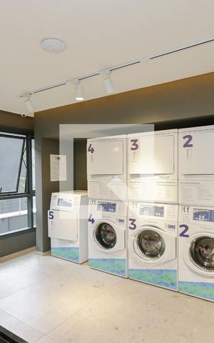 Studio à venda com 28m², 1 quarto e sem vaga Studio à venda com 28m², 1 quarto e sem vagaÁrea comum-Lavanderia