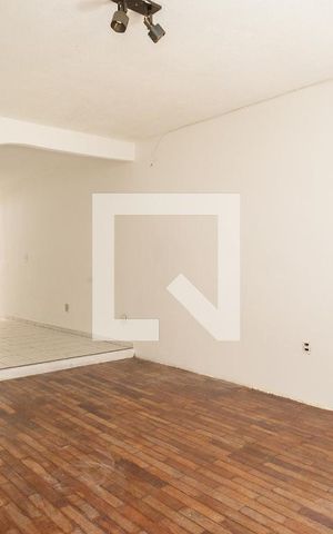 Casa para alugar com 186m², 3 quartos e 2 vagas Casa para alugar com 186m², 3 quartos e 2 vagasSala