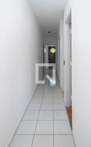 Casa para alugar com 186m², 3 quartos e 2 vagas Casa para alugar com 186m², 3 quartos e 2 vagasCorredor