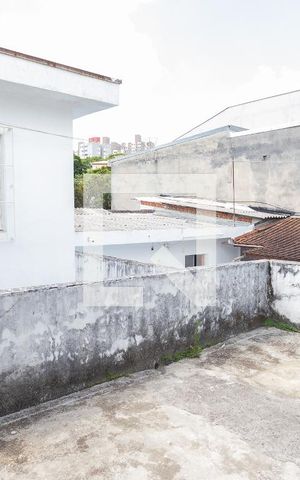 Casa para alugar com 186m², 3 quartos e 2 vagas Casa para alugar com 186m², 3 quartos e 2 vagasVaranda