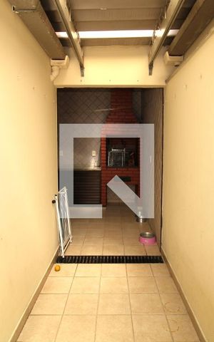 Casa à venda com 137m², 4 quartos e 3 vagasQuintal