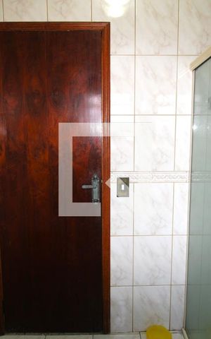 Casa à venda com 137m², 4 quartos e 3 vagasBanheiro da Suíte 1