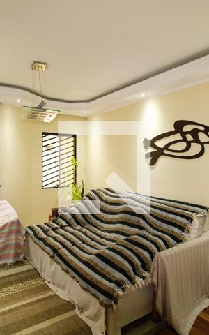 Casa à venda com 137m², 4 quartos e 3 vagasSala