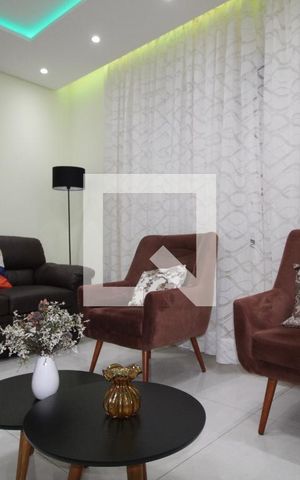 Casa à venda com 240m², 4 quartos e 2 vagasSala