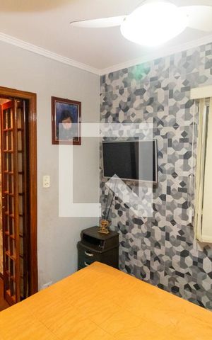Casa à venda com 215m², 5 quartos e 4 vagas Casa à venda com 215m², 5 quartos e 4 vagasQuarto 2