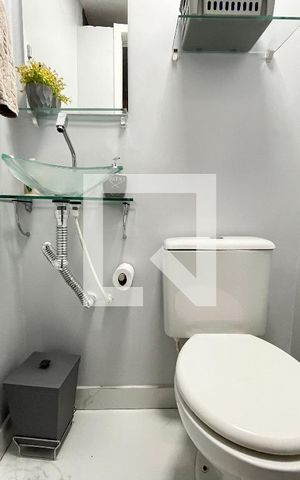 Casa à venda com 185m², 3 quartos e 2 vagas Casa à venda com 185m², 3 quartos e 2 vagasLavabo área externa