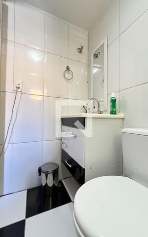 Casa à venda com 185m², 3 quartos e 2 vagas Casa à venda com 185m², 3 quartos e 2 vagasBanheiro da Suíte