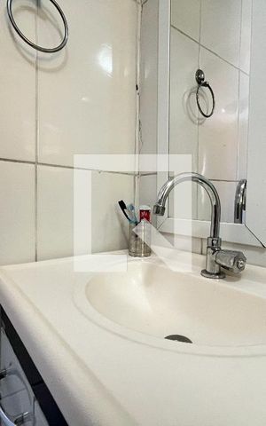 Casa à venda com 185m², 3 quartos e 2 vagas Casa à venda com 185m², 3 quartos e 2 vagasBanheiro da Suíte