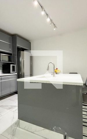 Casa à venda com 185m², 3 quartos e 2 vagas Casa à venda com 185m², 3 quartos e 2 vagasCozinha