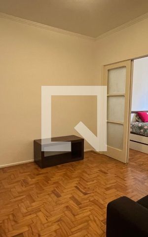 Studio para alugar com 33m², 1 quarto e sem vaga Studio para alugar com 33m², 1 quarto e sem vagaSala