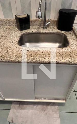 Studio para alugar com 33m², 1 quarto e sem vaga Studio para alugar com 33m², 1 quarto e sem vagaCozinha