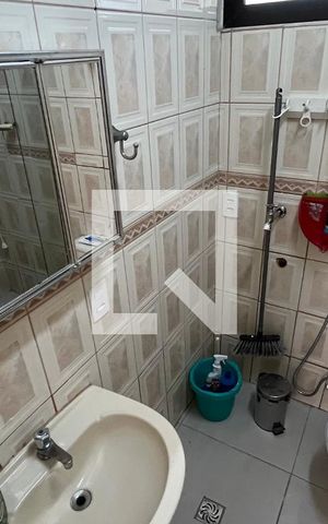 Studio para alugar com 33m², 1 quarto e sem vaga Studio para alugar com 33m², 1 quarto e sem vagaBanheiro