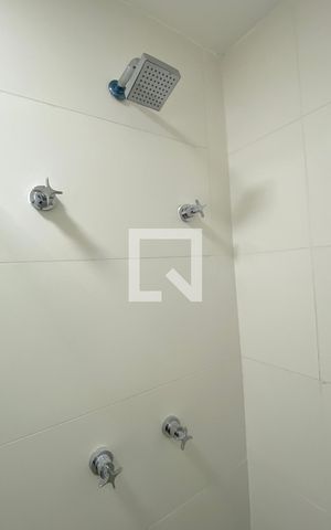 Apartamento para alugar com 47m², 2 quartos e 1 vagaBanheiro Corredor