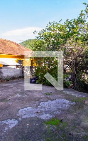 Casa à venda com 200m², 5 quartos e 4 vagasQuintal