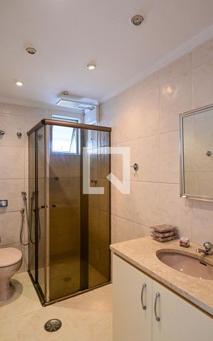 Apartamento à venda com 56m², 2 quartos e 1 vaga Apartamento à venda com 56m², 2 quartos e 1 vagaBanheiro