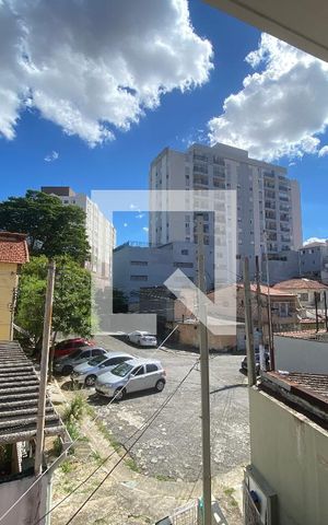 Casa para alugar com 60m², 2 quartos e sem vaga Casa para alugar com 60m², 2 quartos e sem vagaSala - vista