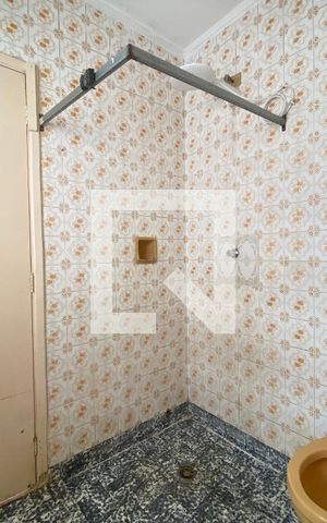 Casa para alugar com 60m², 2 quartos e sem vaga Casa para alugar com 60m², 2 quartos e sem vagaBanheiro