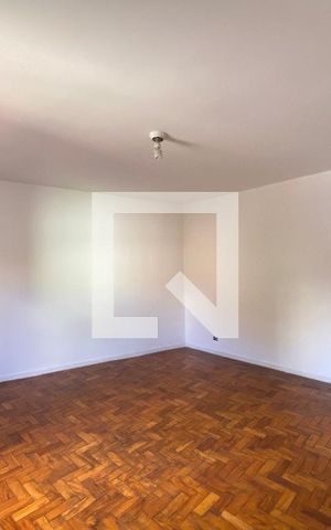 Casa para alugar com 60m², 2 quartos e sem vaga Casa para alugar com 60m², 2 quartos e sem vagaSala