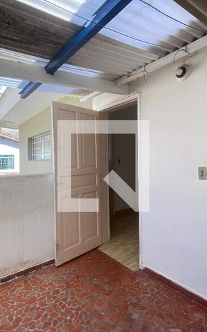 Casa para alugar com 60m², 2 quartos e sem vaga Casa para alugar com 60m², 2 quartos e sem vagaÁrea de Serviço