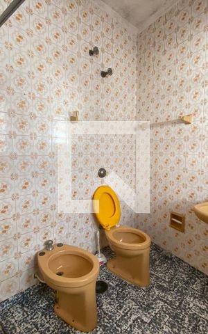 Casa para alugar com 60m², 2 quartos e sem vaga Casa para alugar com 60m², 2 quartos e sem vagaBanheiro