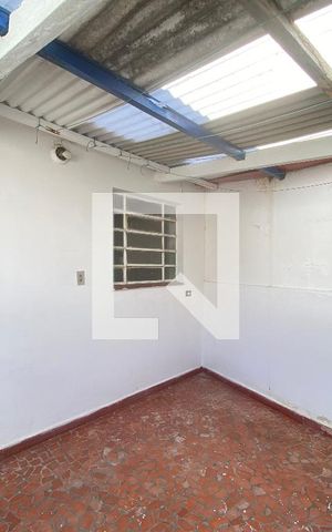 Casa para alugar com 60m², 2 quartos e sem vaga Casa para alugar com 60m², 2 quartos e sem vagaÁrea de Serviço