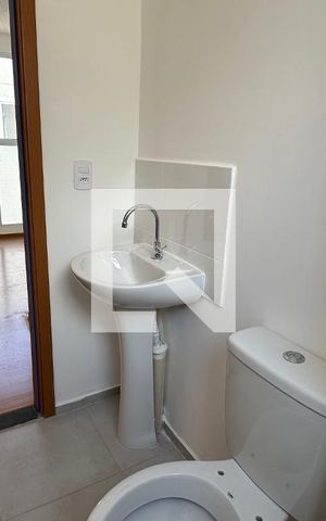 Apartamento para alugar com 40m², 2 quartos e 1 vaga Apartamento para alugar com 40m², 2 quartos e 1 vagaBanheiro