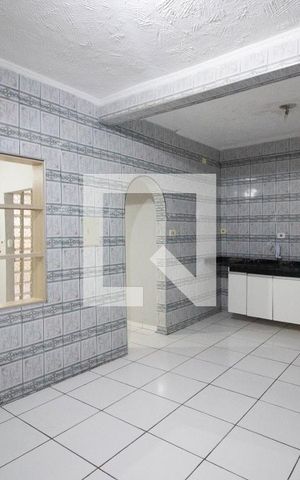 Casa à venda com 140m², 4 quartos e 2 vagas Casa à venda com 140m², 4 quartos e 2 vagasCozinha