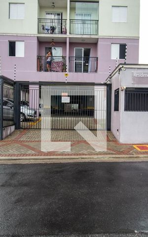 Apartamento à venda com 48m², 2 quartos e 1 vaga Apartamento à venda com 48m², 2 quartos e 1 vagaFachada