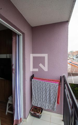 Apartamento à venda com 48m², 2 quartos e 1 vaga Apartamento à venda com 48m², 2 quartos e 1 vagaSala / Varanda