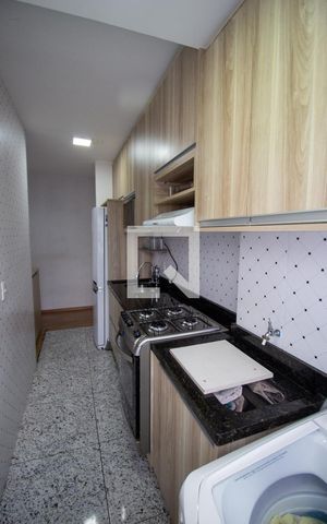 Apartamento à venda com 48m², 2 quartos e 1 vaga Apartamento à venda com 48m², 2 quartos e 1 vagaÁrea de Serviço
