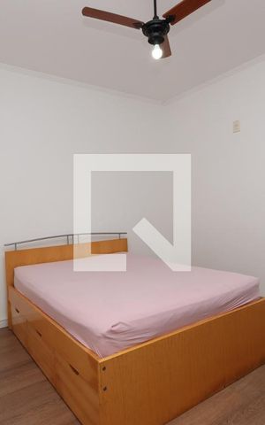 Casa à venda com 200m², 3 quartos e 4 vagasSuíte